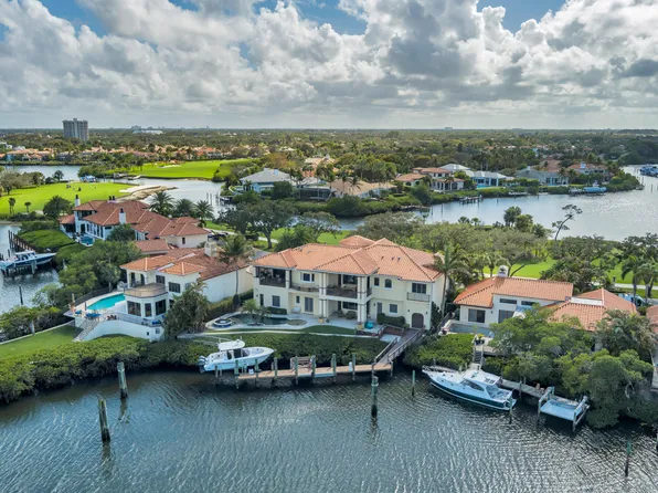 16904 S Passage S, Jupiter, FL 33477