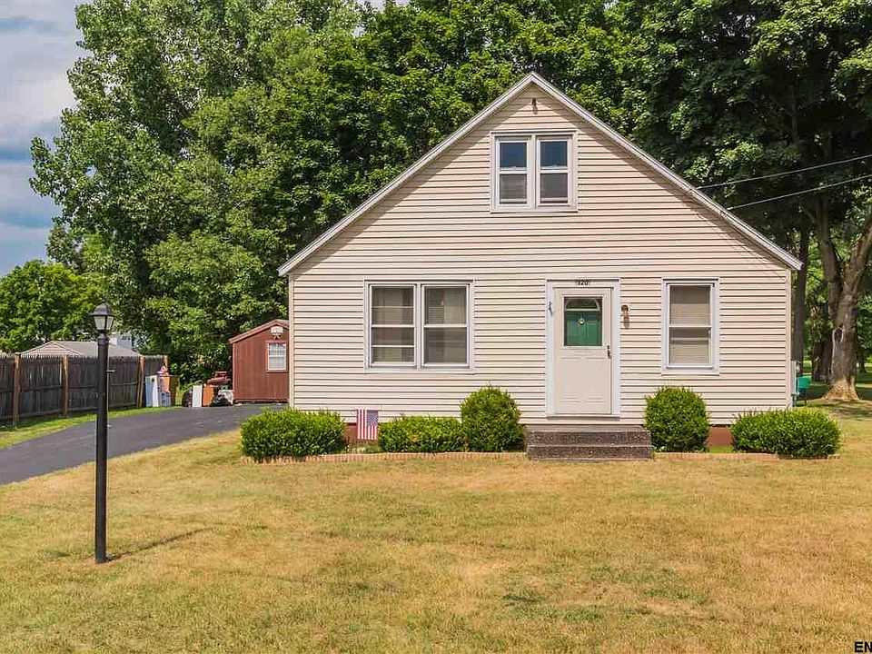 1st image of 120 Shirley St
