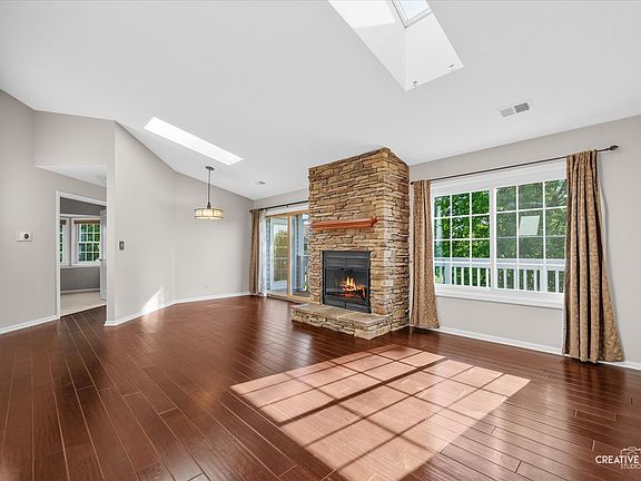 2nd image of 868 Quin Ct APT 201