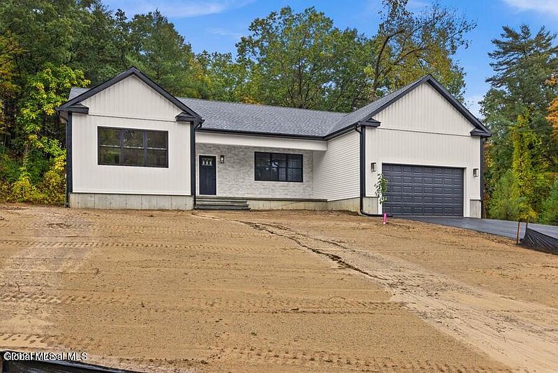 2nd image of 222 Briarwood Court