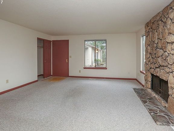 4th image of 9423 SW Tangela Ct