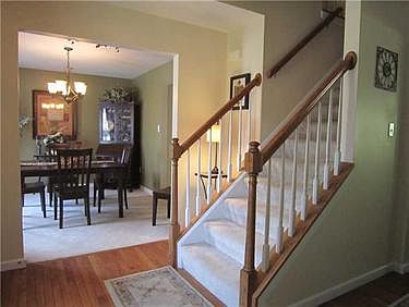 3rd image of 727 Little Creek Ln