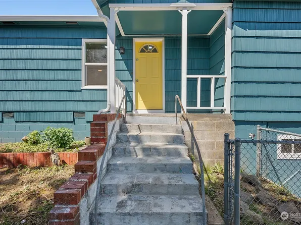 1527 Bloomington Ave, Bremerton, WA 98312