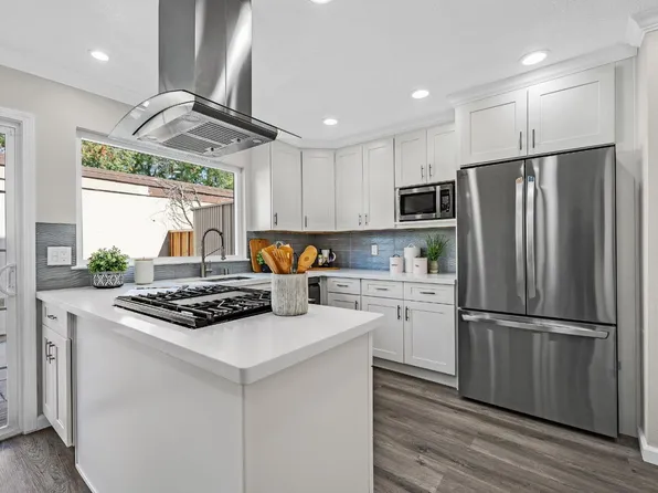 1910 Bluewood Cir, San Jose, CA 95132