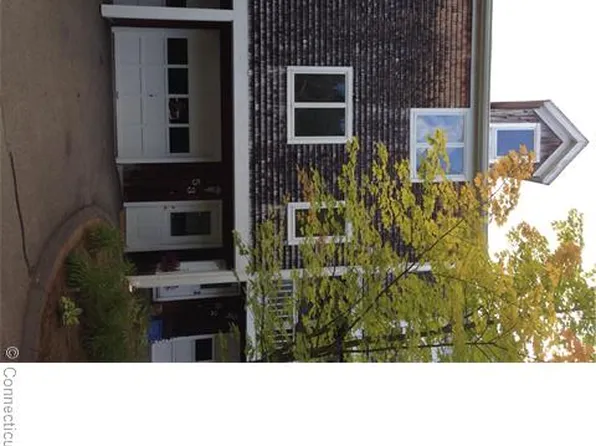 53 Songbird Ln, Farmington, CT 06032