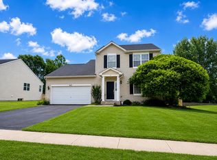 633 Briarcliff Dr, Minooka, IL 60447