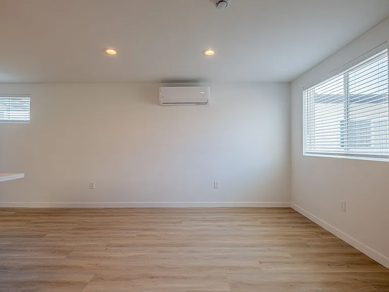 Pullman Lane Residences — Photo 68