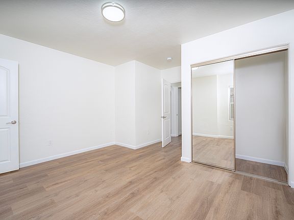 5th image of 1118 Mission St APT A