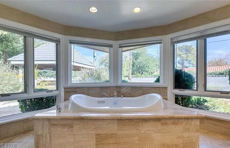 7258 Loma Alta Cir — Photo 35