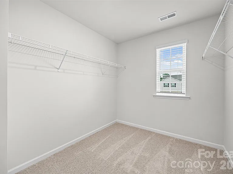 1010 Two Brothers Ln — Photo 22