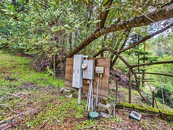 3rd image of 4615 Dry Creek Road