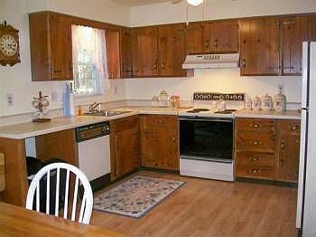 5th image of 133 Point Of Woods Dr