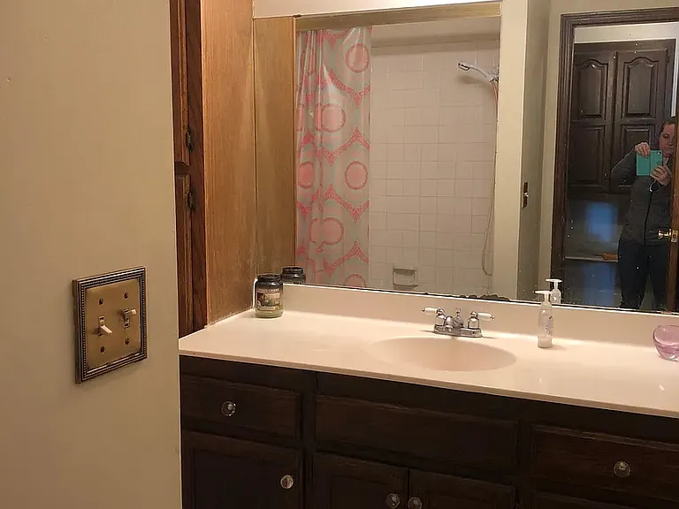 10413 W Bartlett St — Photo 2