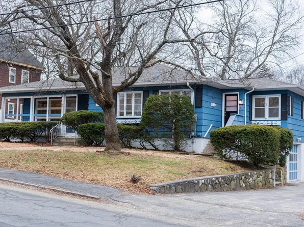 20 Ruskin Ave, Methuen, MA 01844