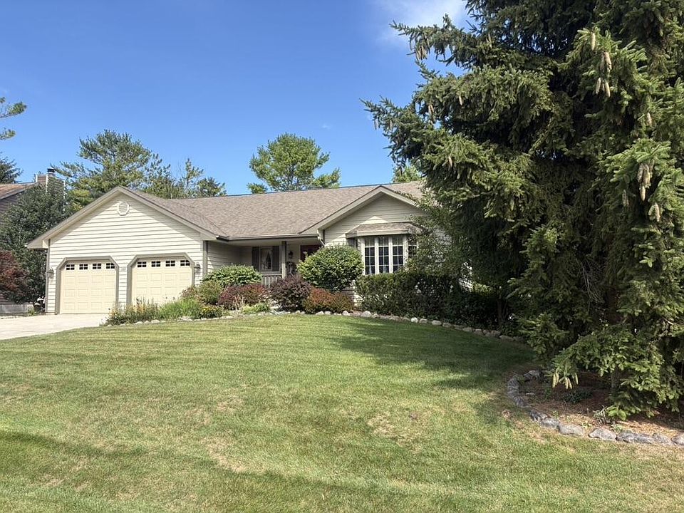 1st image of 3989 Arrowhead COURT