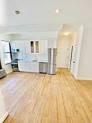 Rented by RealTegrity NY LLC | media 3