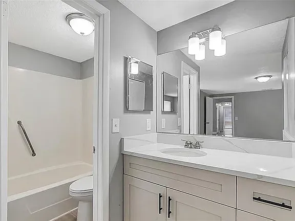 10215 Cutten Green Ct — Photo 20