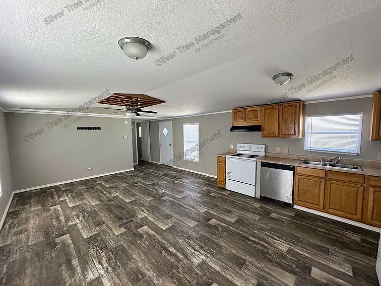 266 Lark Meadow Dr #B — Photo 7