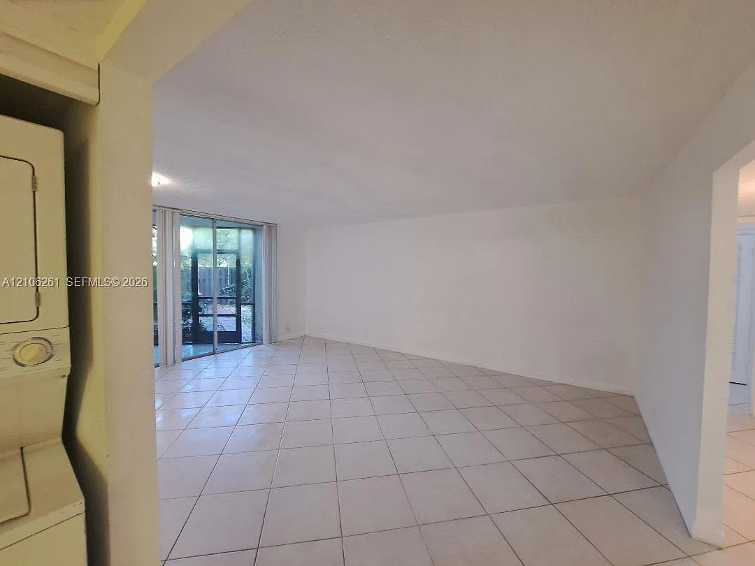 3100 N Pine Island Rd — Photo 3