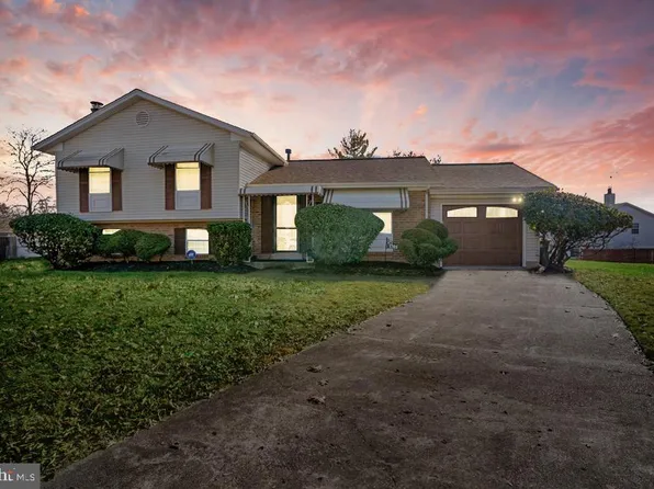 1705 Anna Ct, Hyattsville, MD 20782