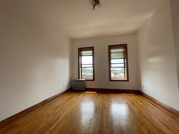 3rd image of 97 15th St #4S