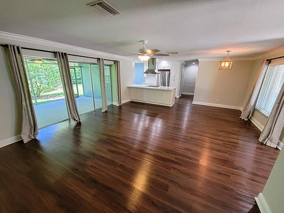 4th image of 1020 S Duncan Ave