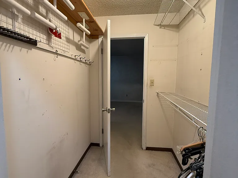6024 Amberset Ct — Photo 24