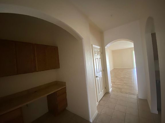 4th image of 2968 Ashland Ln S
