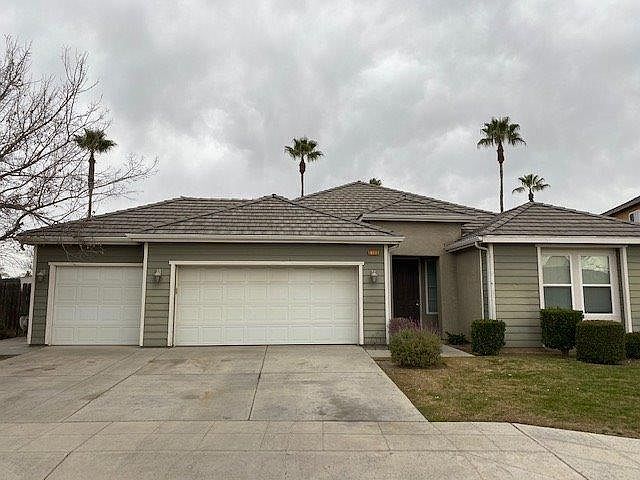 1st image of 5553 E Lorena Ave