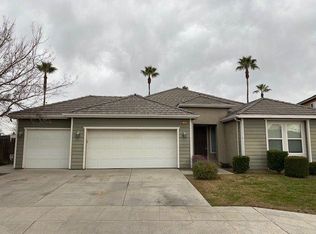 5553 E Lorena Ave, Fresno, CA 93727