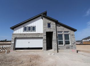 975 N Roger Hanks Pkwy, Dripping Springs, TX 78620