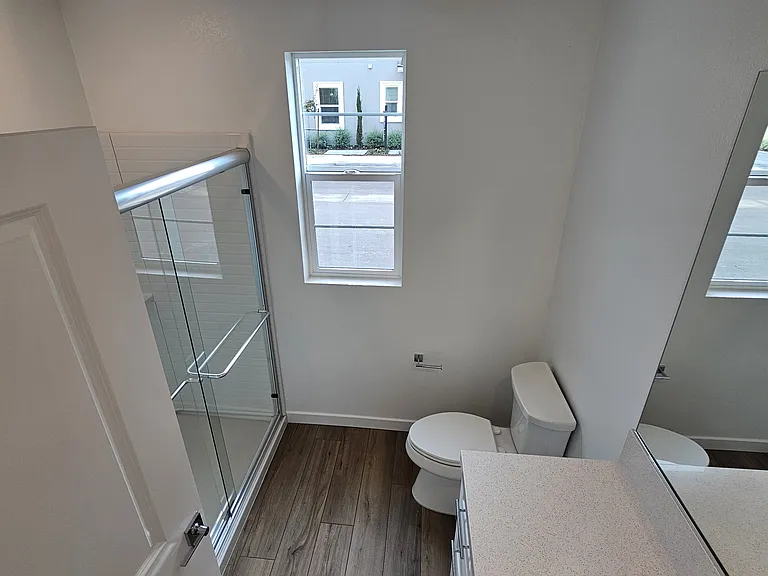 415 Willow Run Ln — Photo 16