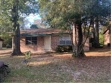 310 White Ave