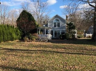 4588 Lake Dr, Canandaigua, NY 14424