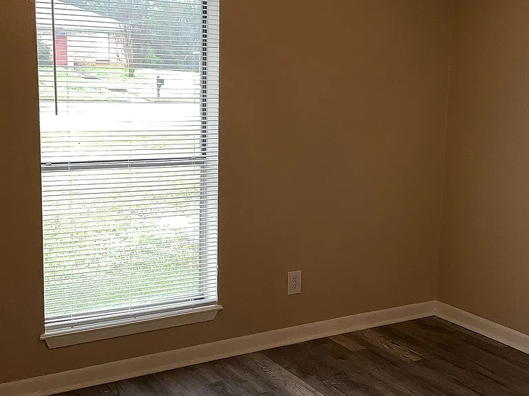 4117 Bill Owens Pkwy #B — Photo 7