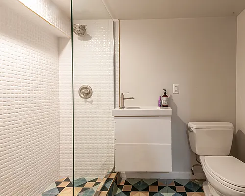 Rented by Realty Collective | media 17