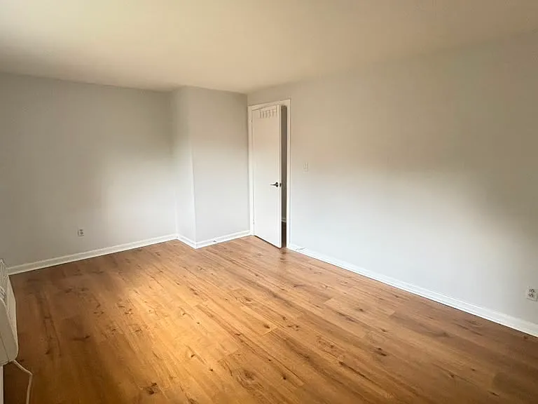 120 Bishop Dr #120 — Photo 10