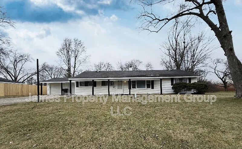 4510 177th Pl photo 1