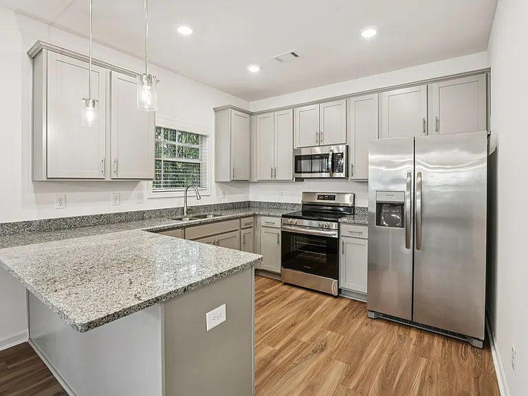Quinn Residences at Dorchester Place — Photo 102