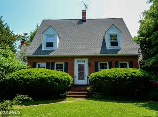 140 S 32nd St, Purcellville, VA