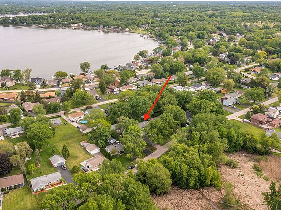 3rd image of 25486 W Chesney Dr