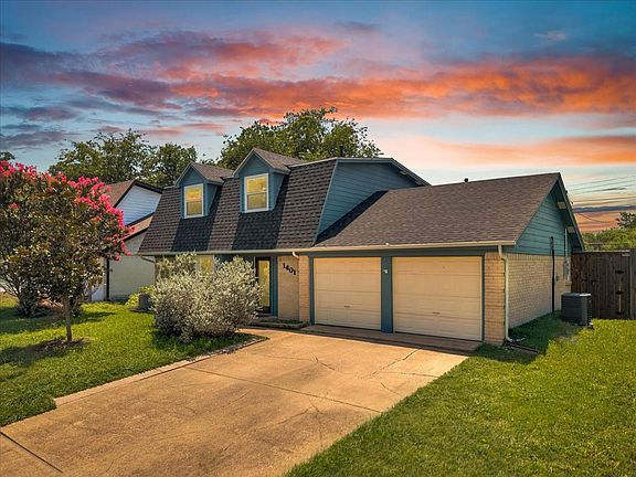 2nd image of 1401 Greentree Ln