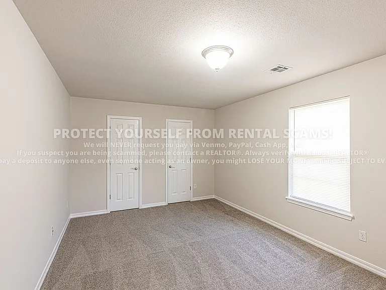 3806 SW Hansom Loop — Photo 13