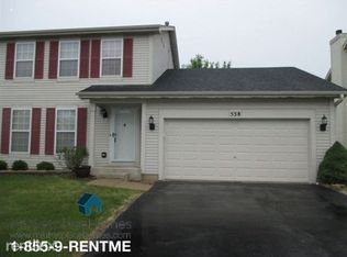 538 Maple Dr, Streamwood, IL 60107