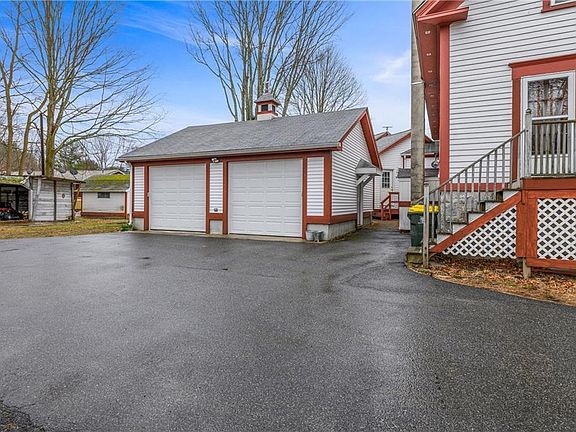 5th image of 27 Callahan School St