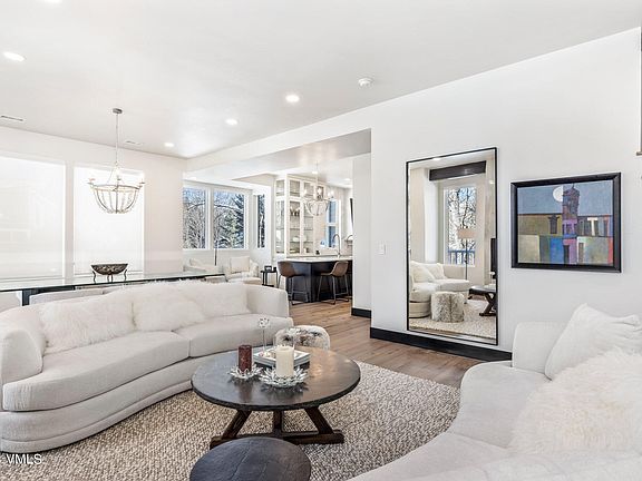 3rd image of 405 Greenwaye Cir #11B