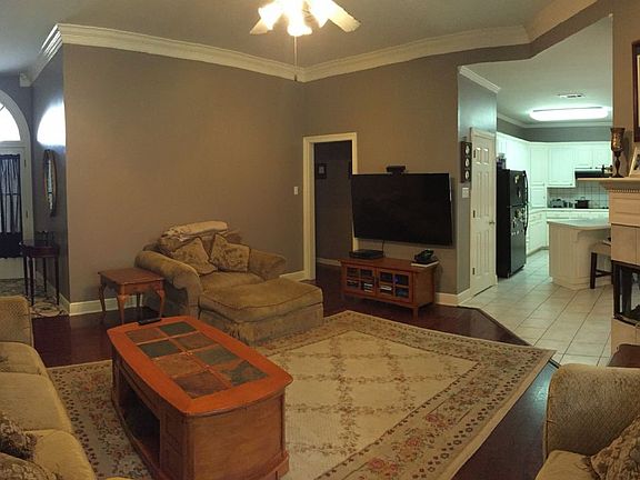 2nd image of 12525 Lakeland Dr