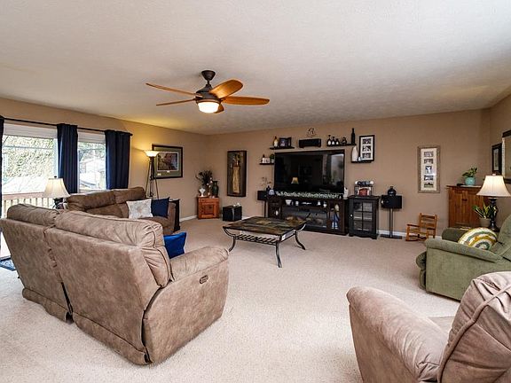4th image of 1794 Park Lawn Dr