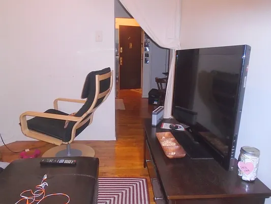 Rented by Prince Real Estate Associates LLC | media 27