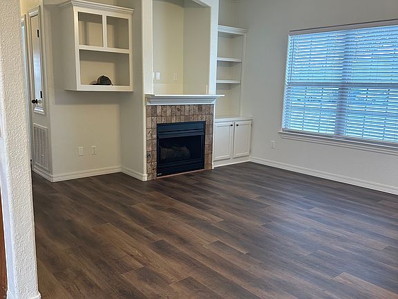 2nd image of 771 Appleridge Dr #1